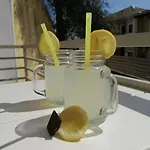 Roza's And شقة