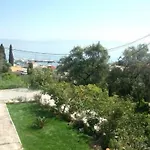 Roza's And شقة