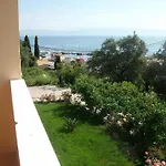 شقة Roza's And بينيتسيس