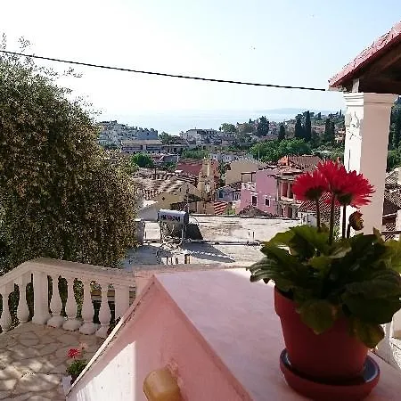 Appartement Roza's And *