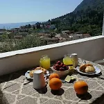 Lägenhet Roza's And Benitses (Corfu)