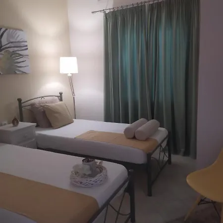 Roza's And Apartment