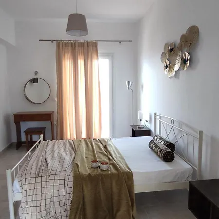 Apartment Roza's And Benitses (Corfu)