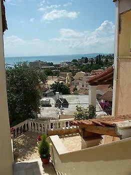 Roza's And Apartment Benitses (Corfu)