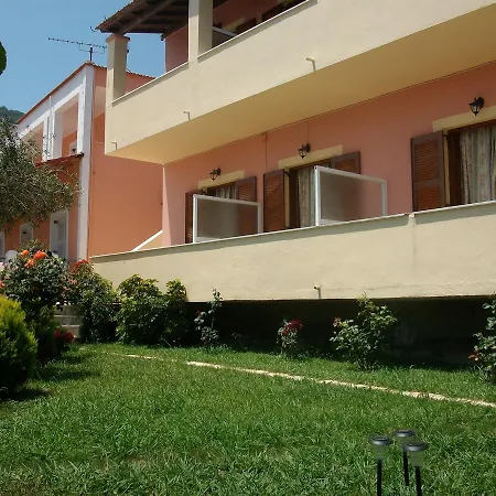 Roza's And Apartment *