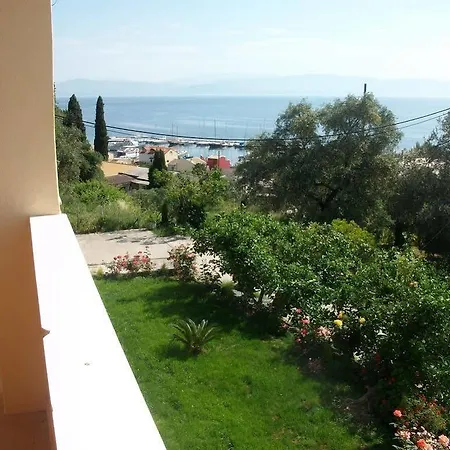 Apartment Roza's And Benitses (Corfu)
