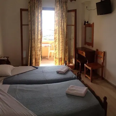 Apartment Roza's And Benitses (Corfu)
