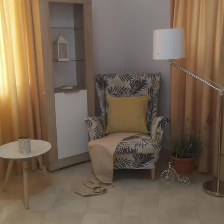 Roza's And * בניטסס